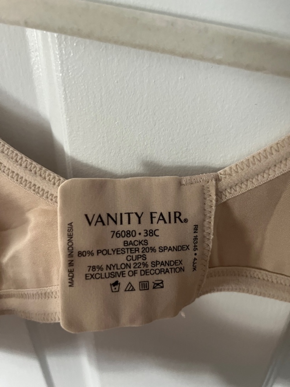 Vanity Fair Beige Smooth Underwire Bra 38C - Picture 7 of 7
